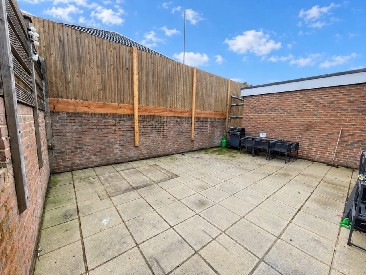 Vale Rise, TN9, photo 14