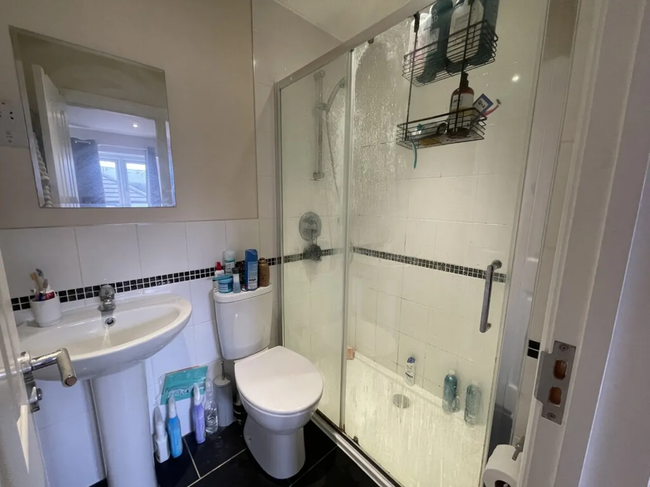 Vale Rise, TN9, photo 12