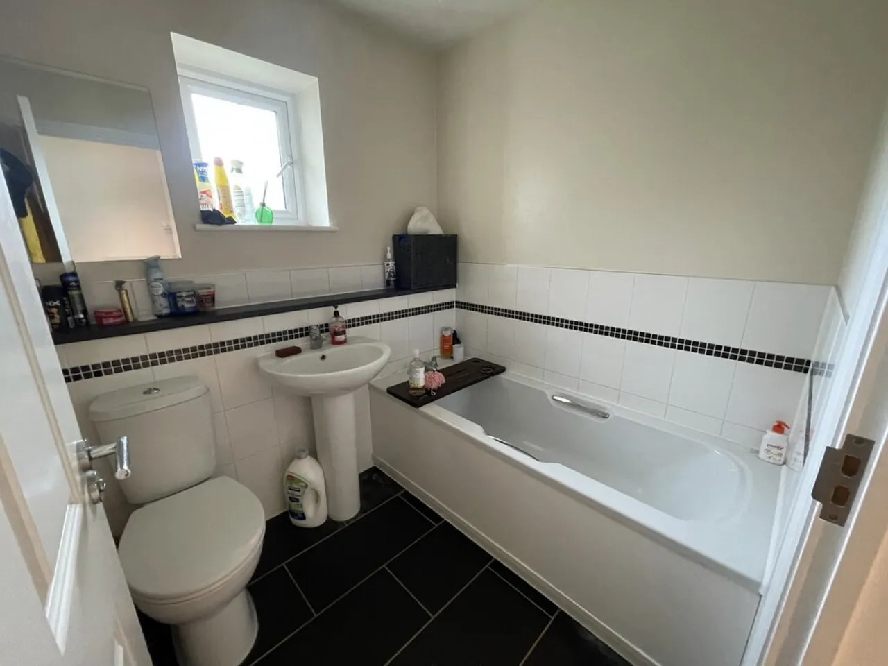 Vale Rise, TN9, photo 16