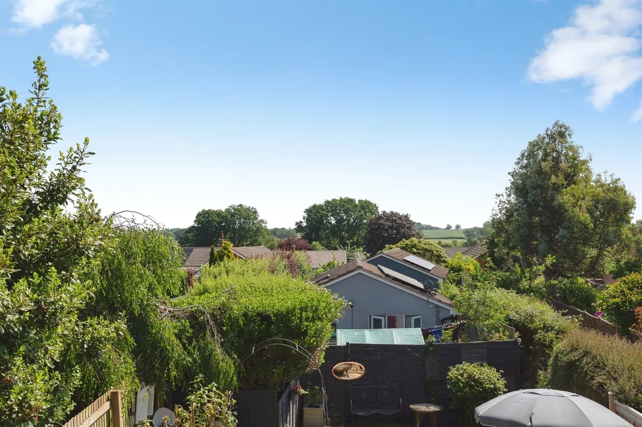 Peacocks Cottages, West Buckland, TA21, photo 22