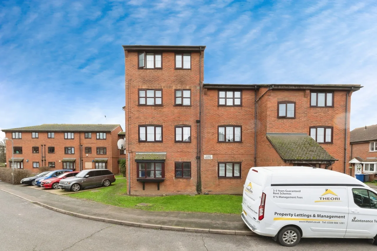 Falcon Avenue, Grays, Essex, RM17, photo 13