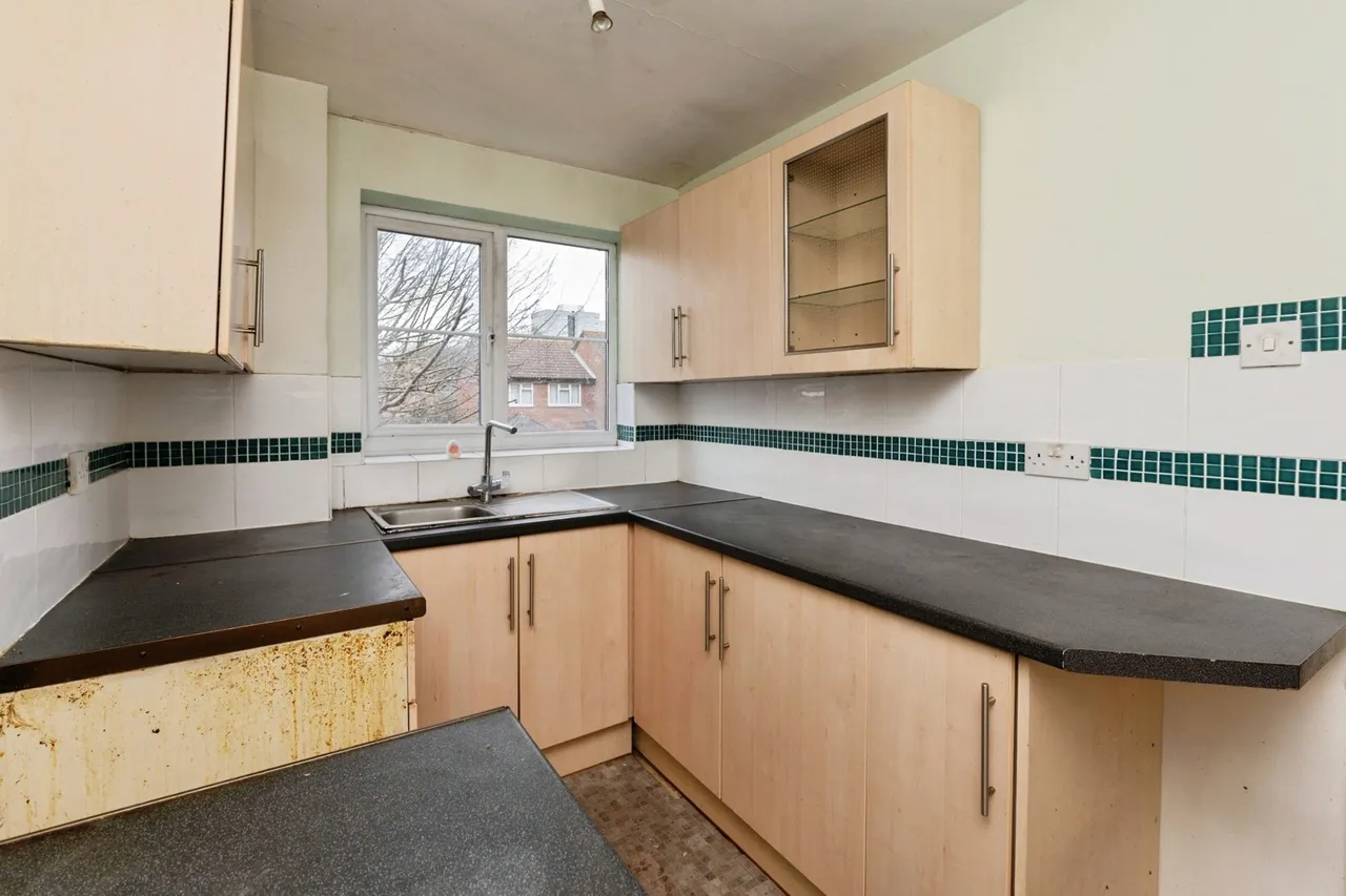 Falcon Avenue, Grays, Essex, RM17, photo 6