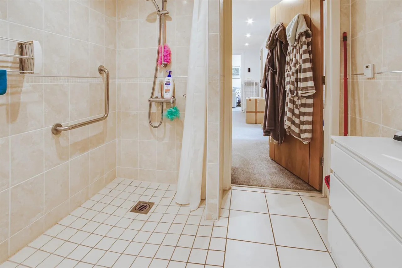 Shotfield, Wallington, SM6, photo 10