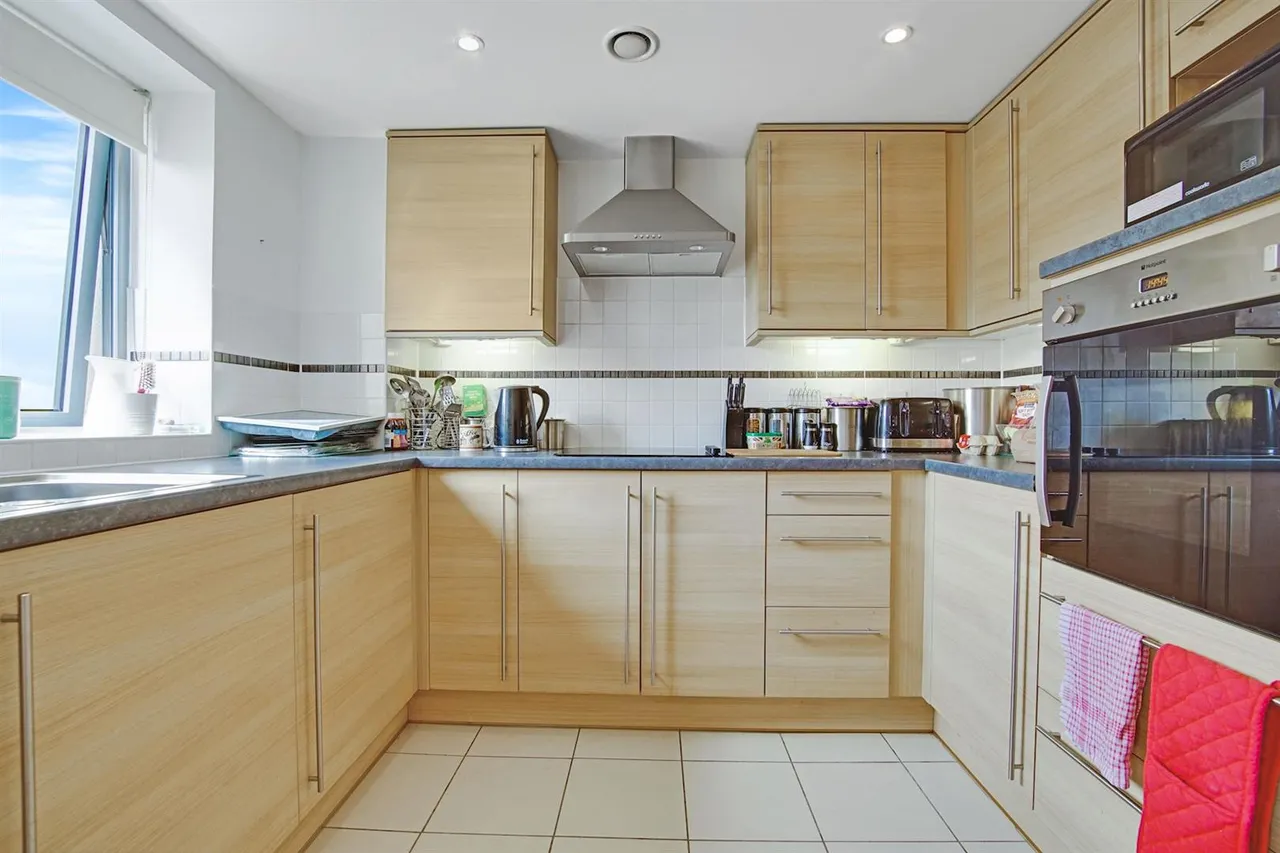 Shotfield, Wallington, SM6, photo 2