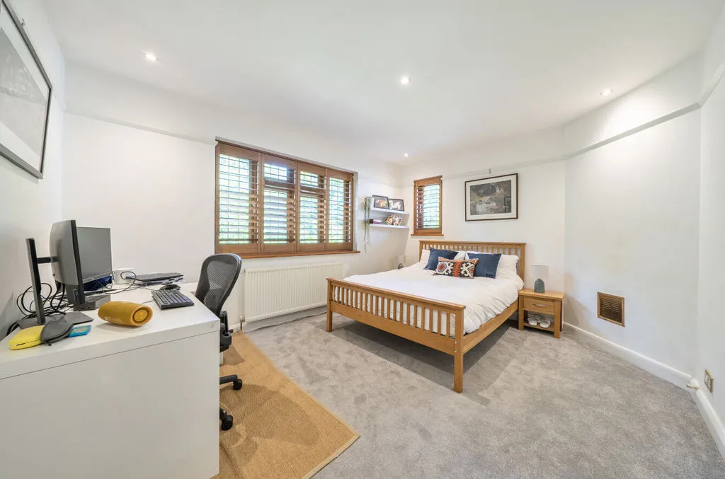 Hereward Avenue, Purley CR8 2NN, photo 8