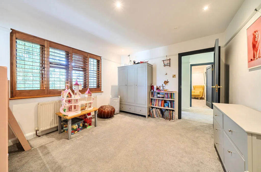 Hereward Avenue, Purley CR8 2NN, photo 9