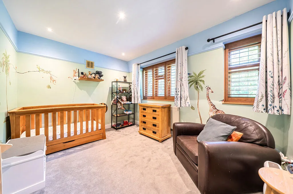Hereward Avenue, Purley CR8 2NN, photo 15