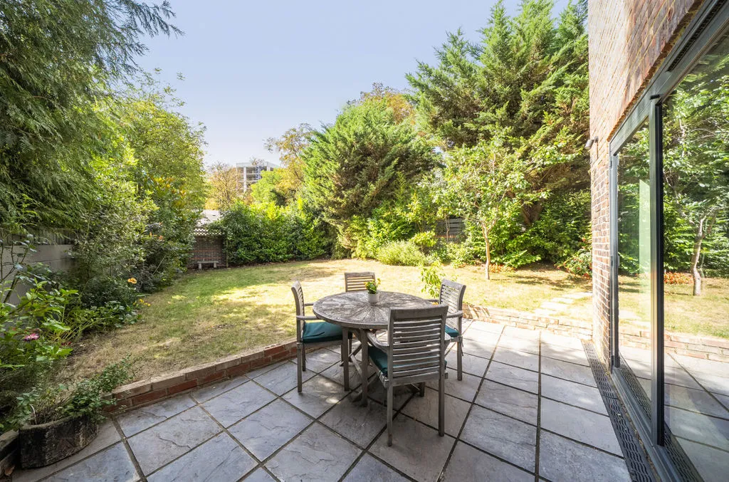 Hereward Avenue, Purley CR8 2NN, photo 17