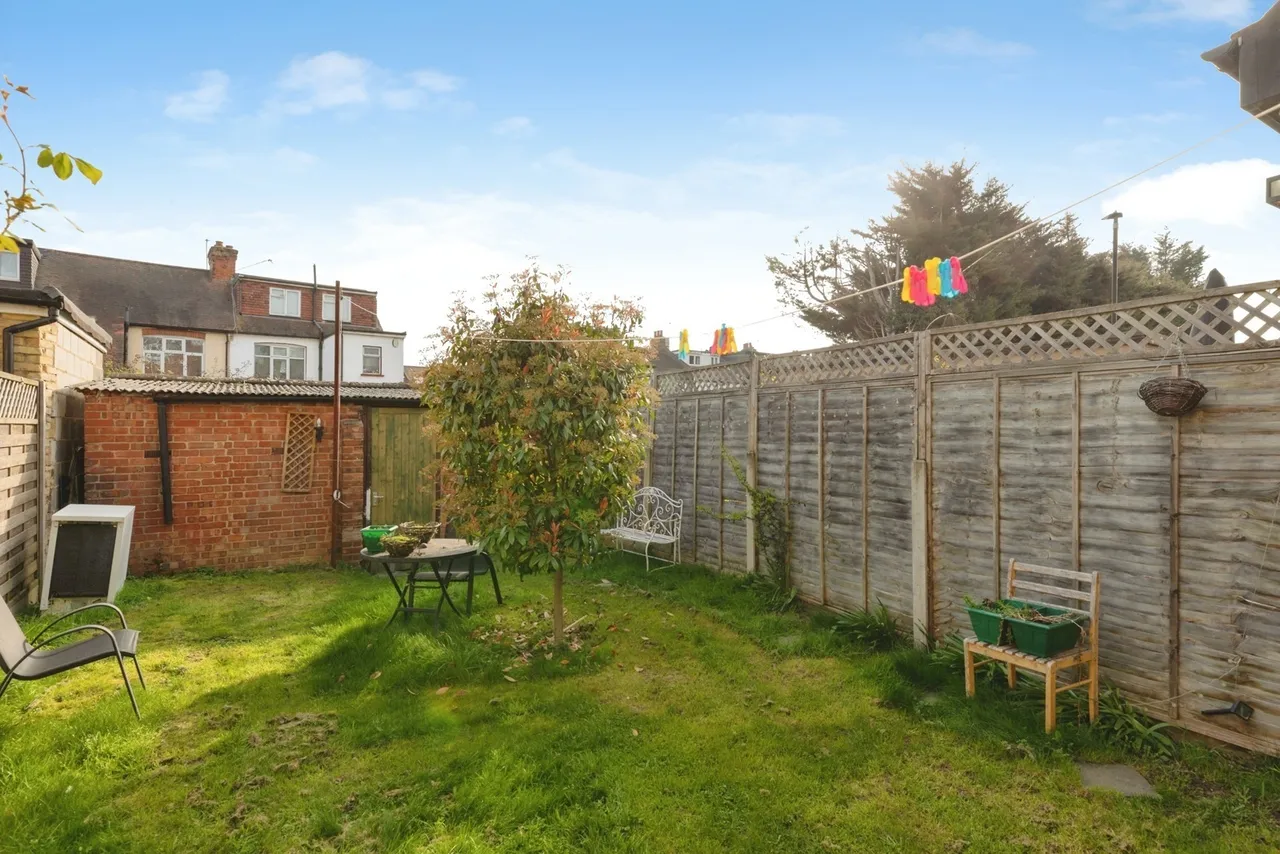 Ainslie Wood Crescent, London, E4, photo 16