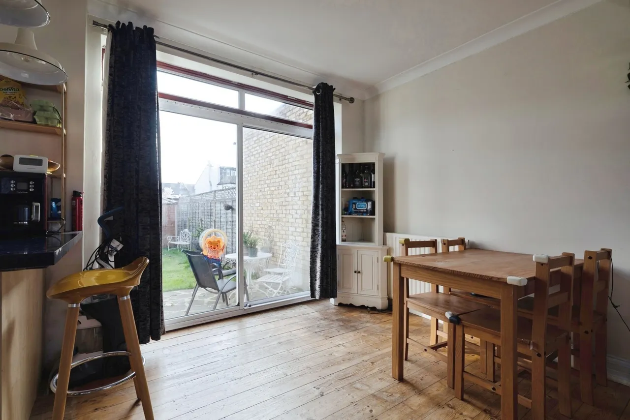 Ainslie Wood Crescent, London, E4, photo 7