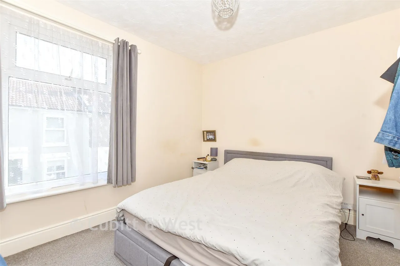Manor Park Avenue, Portsmouth, PO3, photo 7