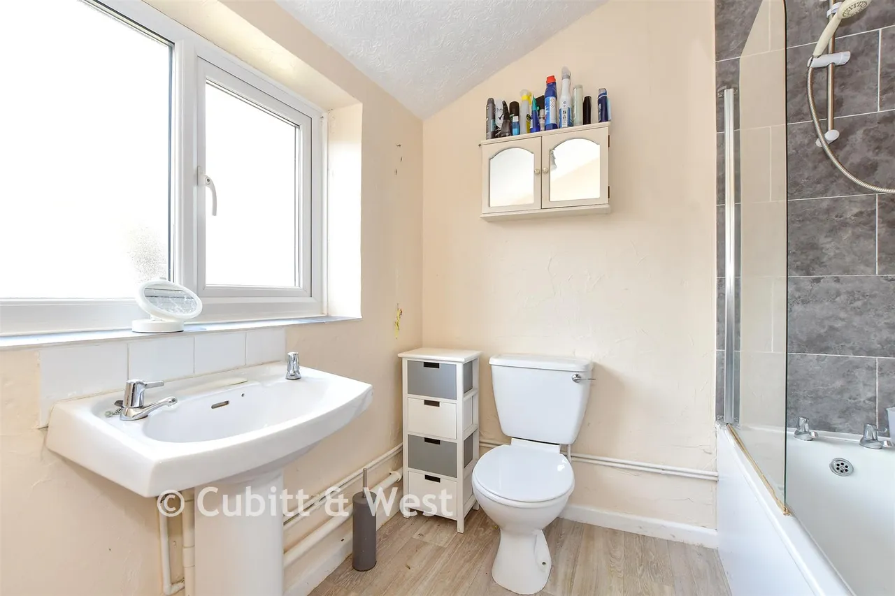Manor Park Avenue, Portsmouth, PO3, photo 9