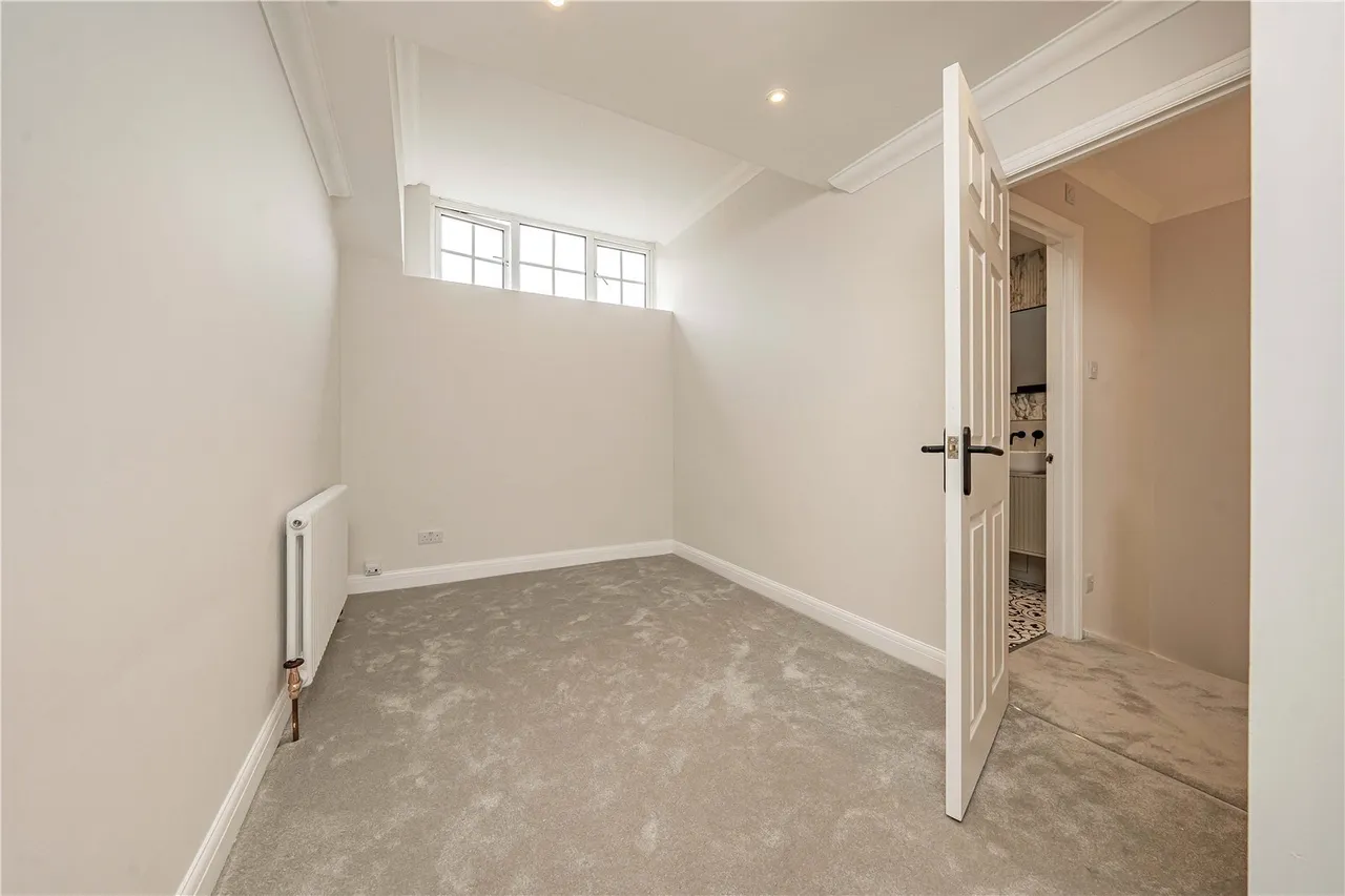 Money Lane, West Drayton, UB7, photo 14
