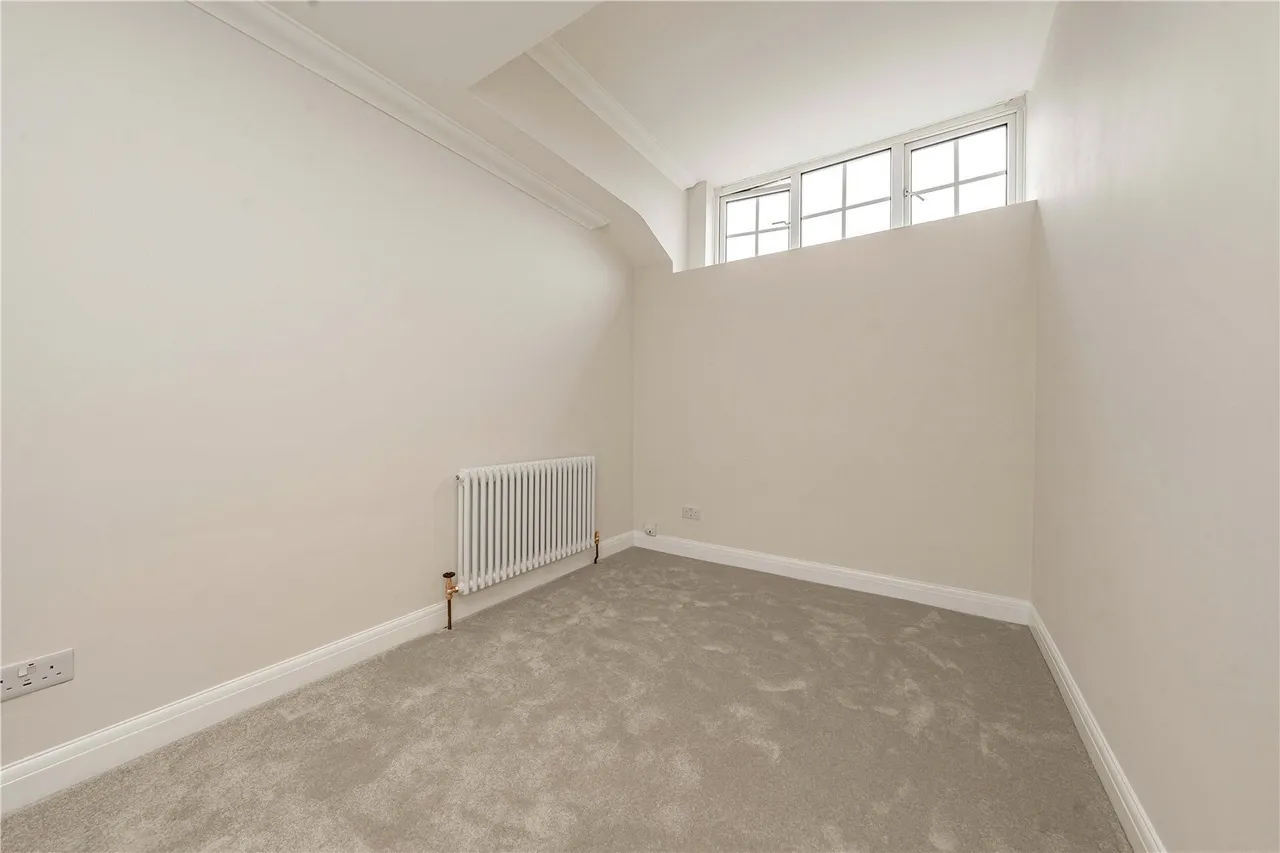 Money Lane, West Drayton, UB7, photo 7