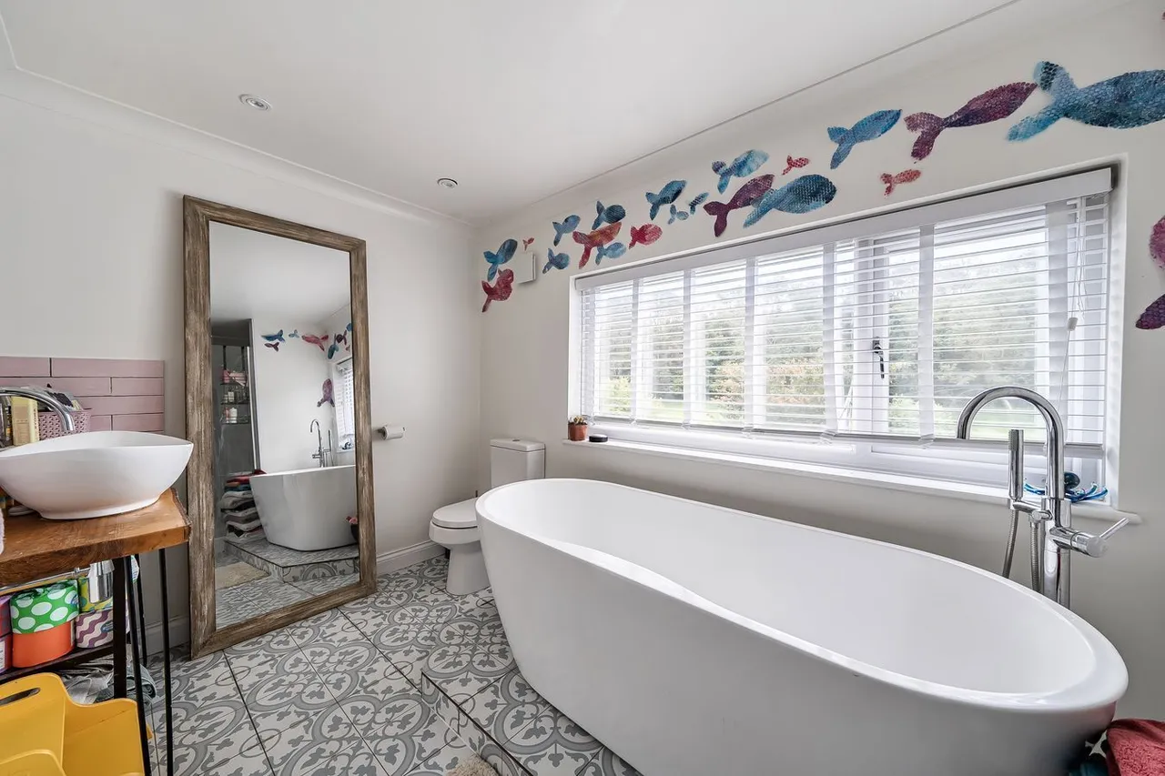 Bekynton Avenue, Wells, BA5, photo 12