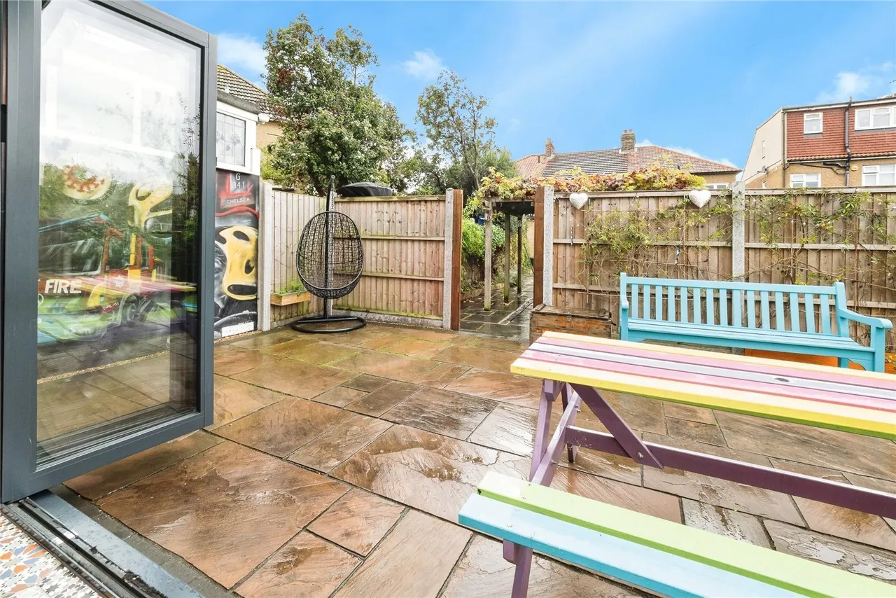 Brierley Close, HORNCHURCH, Essex, RM11, photo 29