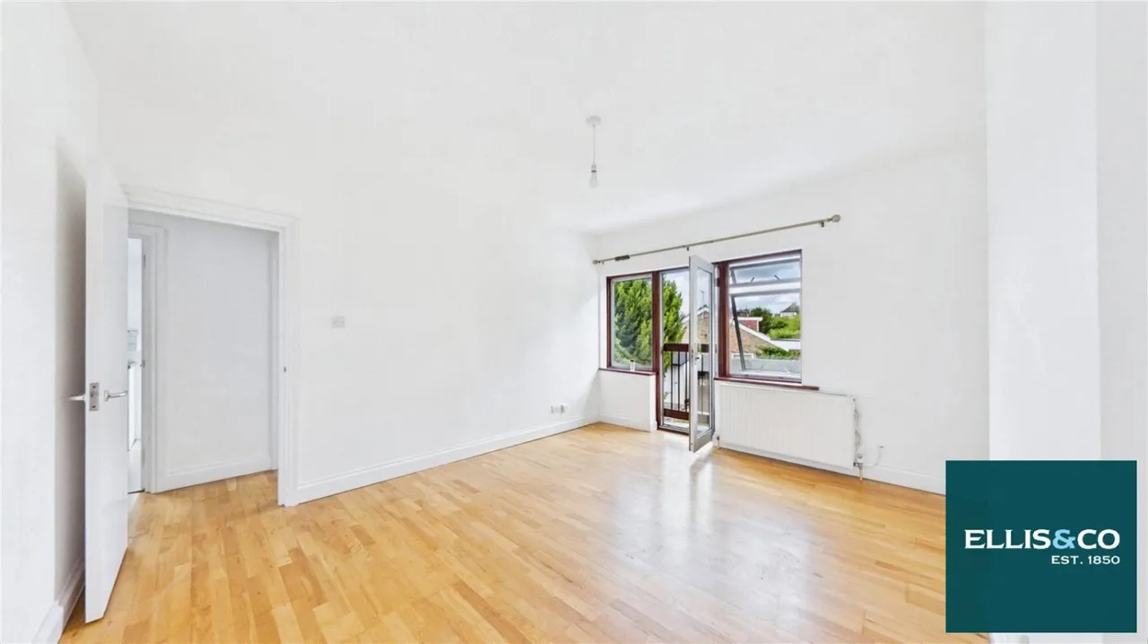 The Vale, Golders Green, NW11, photo 2