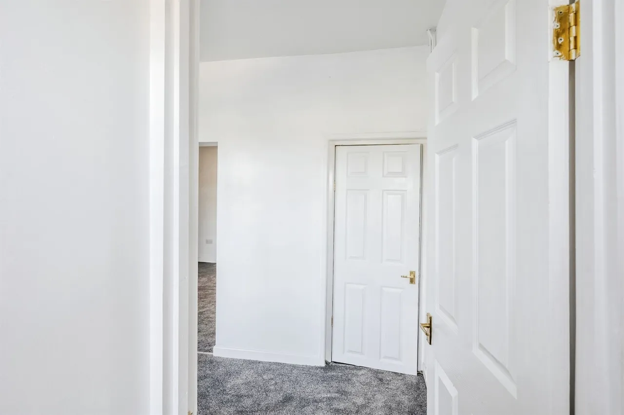 Whitworth Terrace, Tredegar, NP22, photo 15