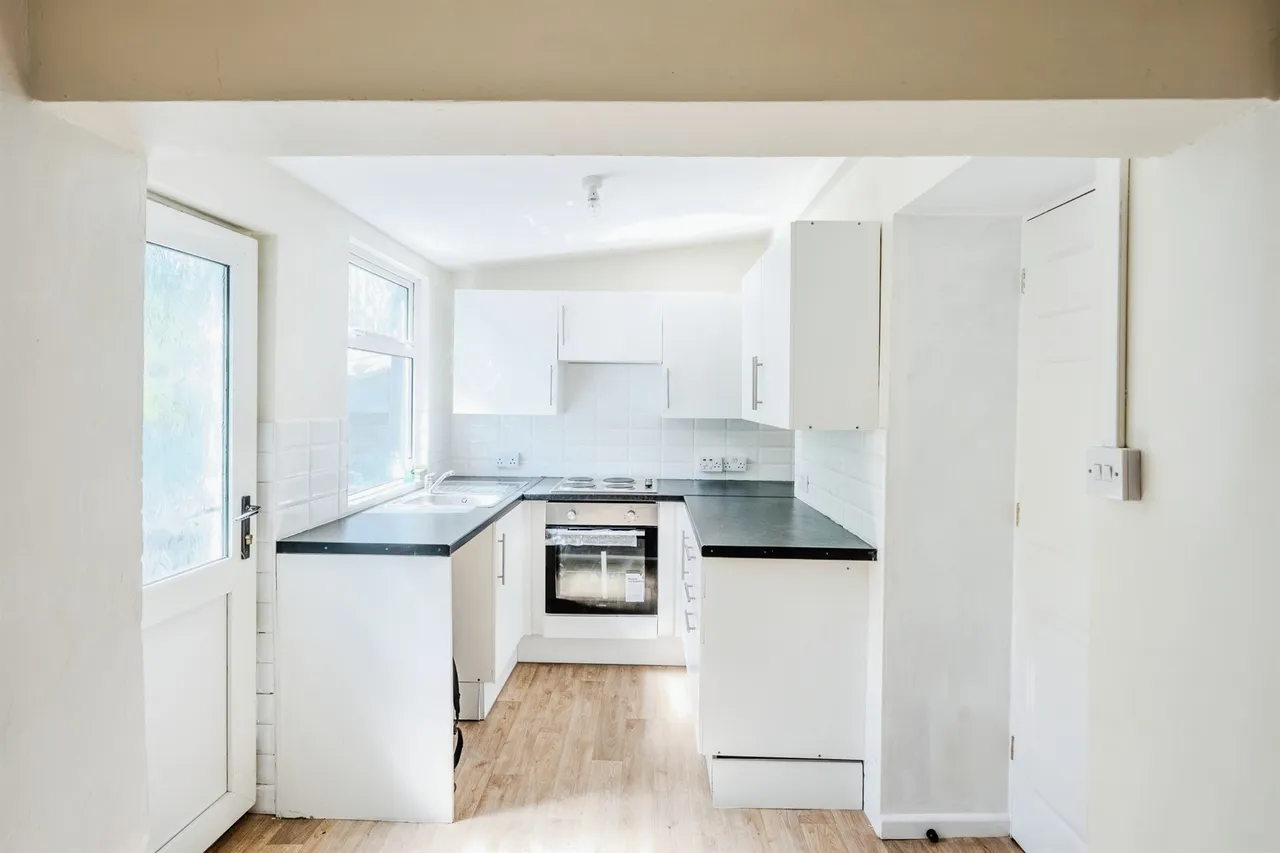 Whitworth Terrace, Tredegar, NP22, photo 31