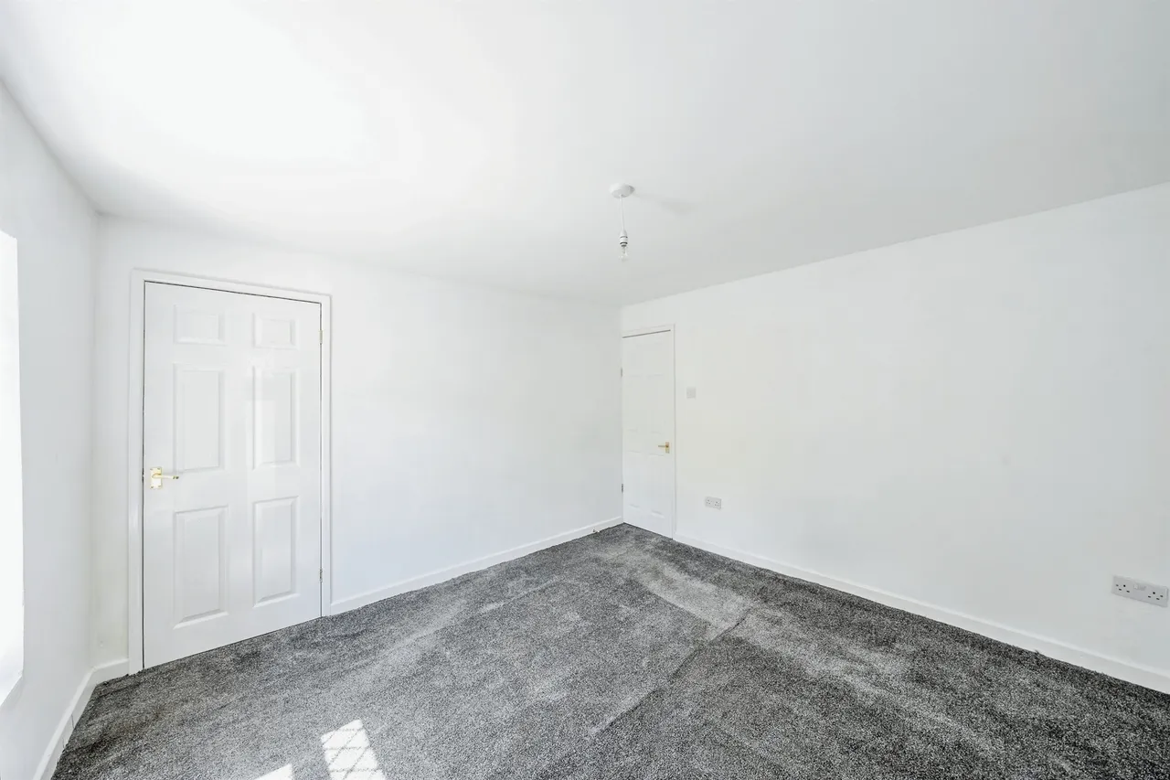 Whitworth Terrace, Tredegar, NP22, photo 13
