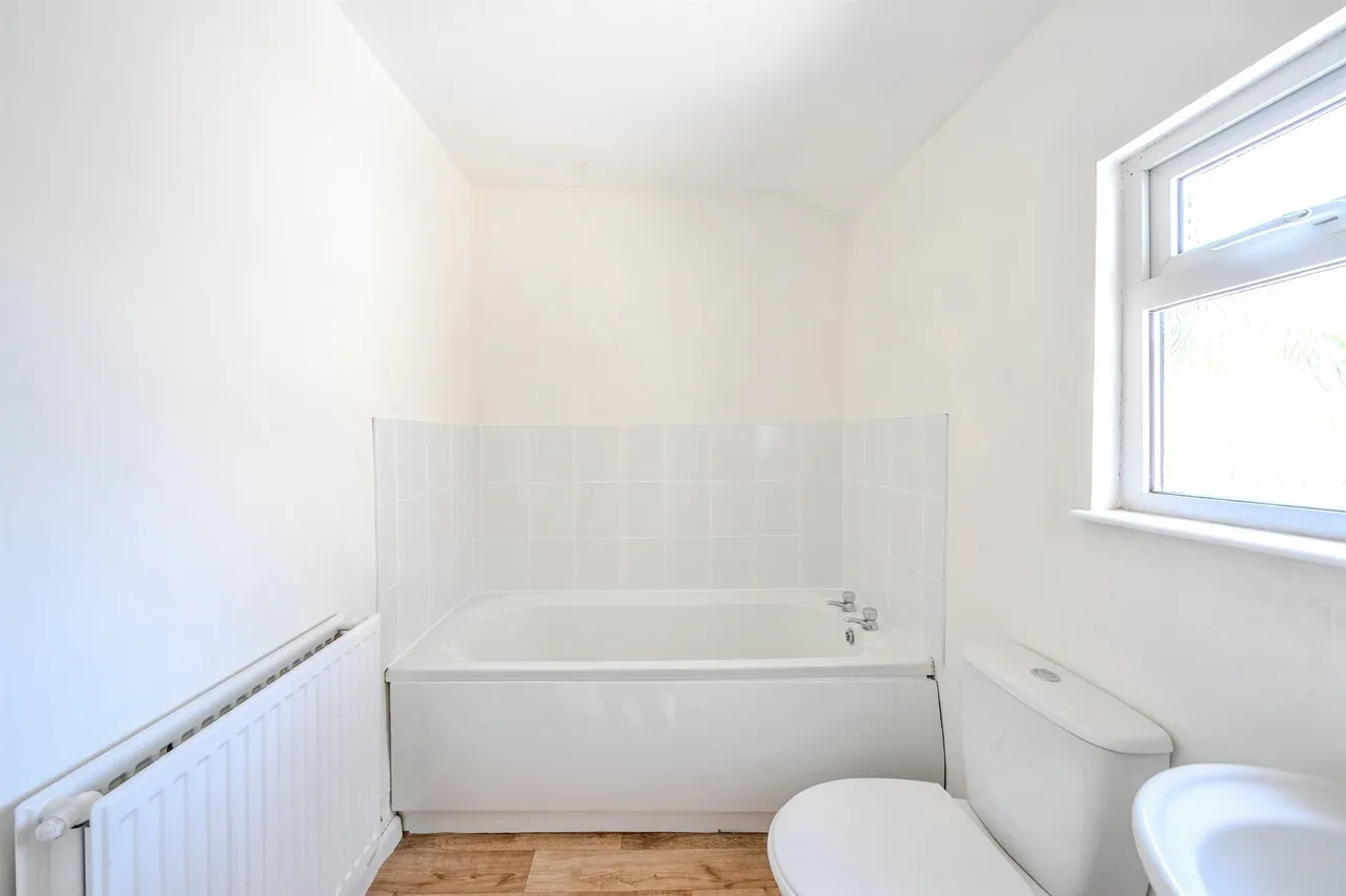 Whitworth Terrace, Tredegar, NP22, photo 7
