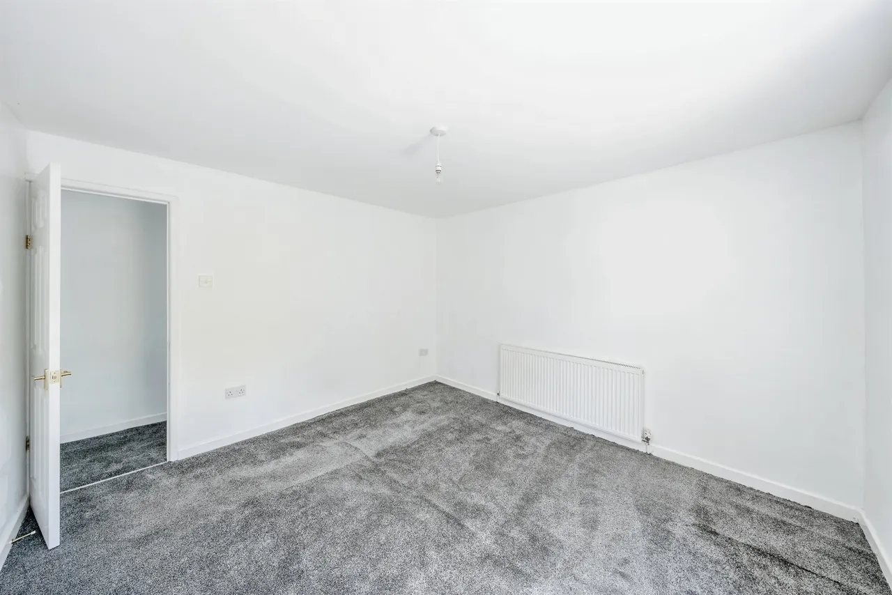 Whitworth Terrace, Tredegar, NP22, photo 5
