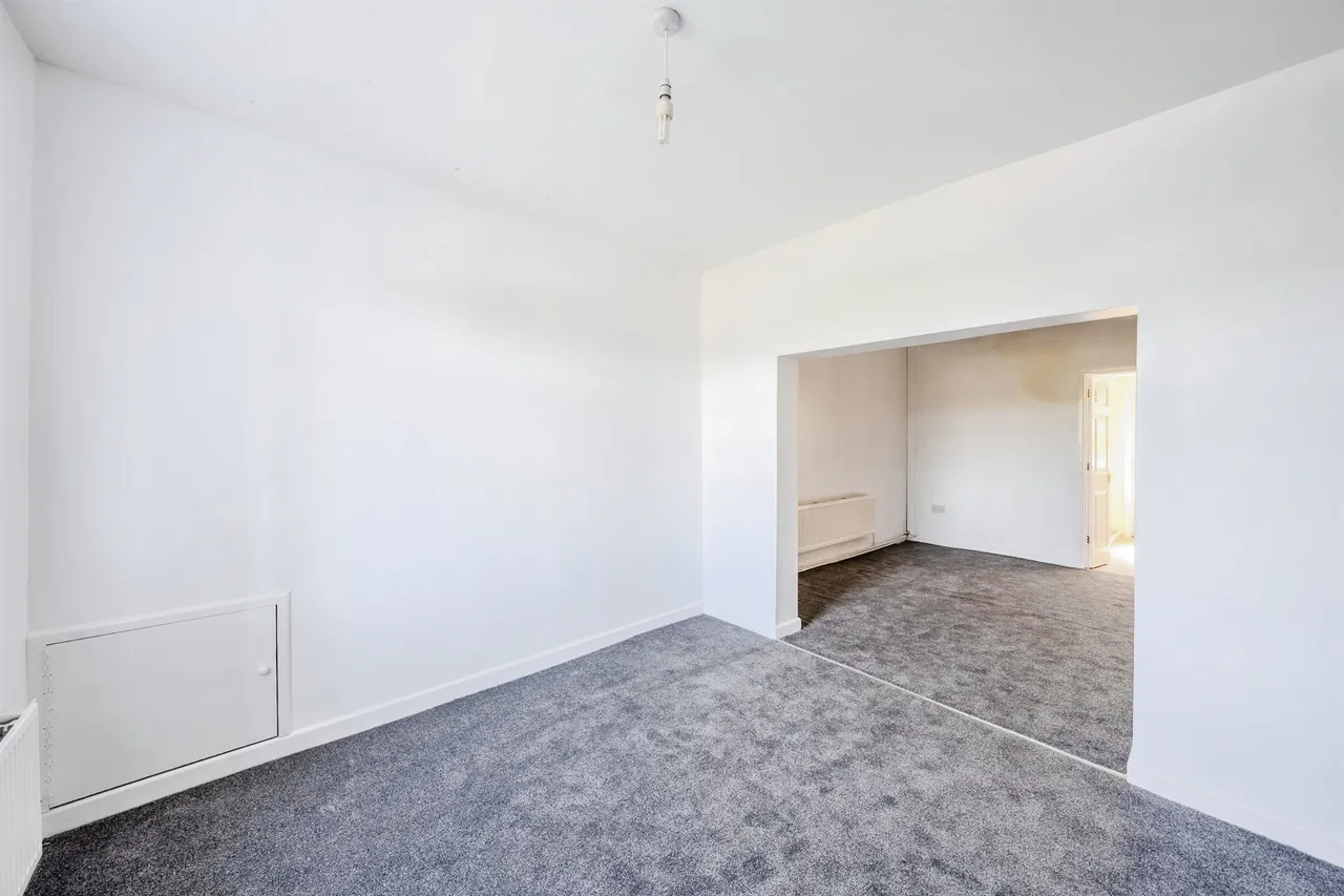 Whitworth Terrace, Tredegar, NP22, photo 12