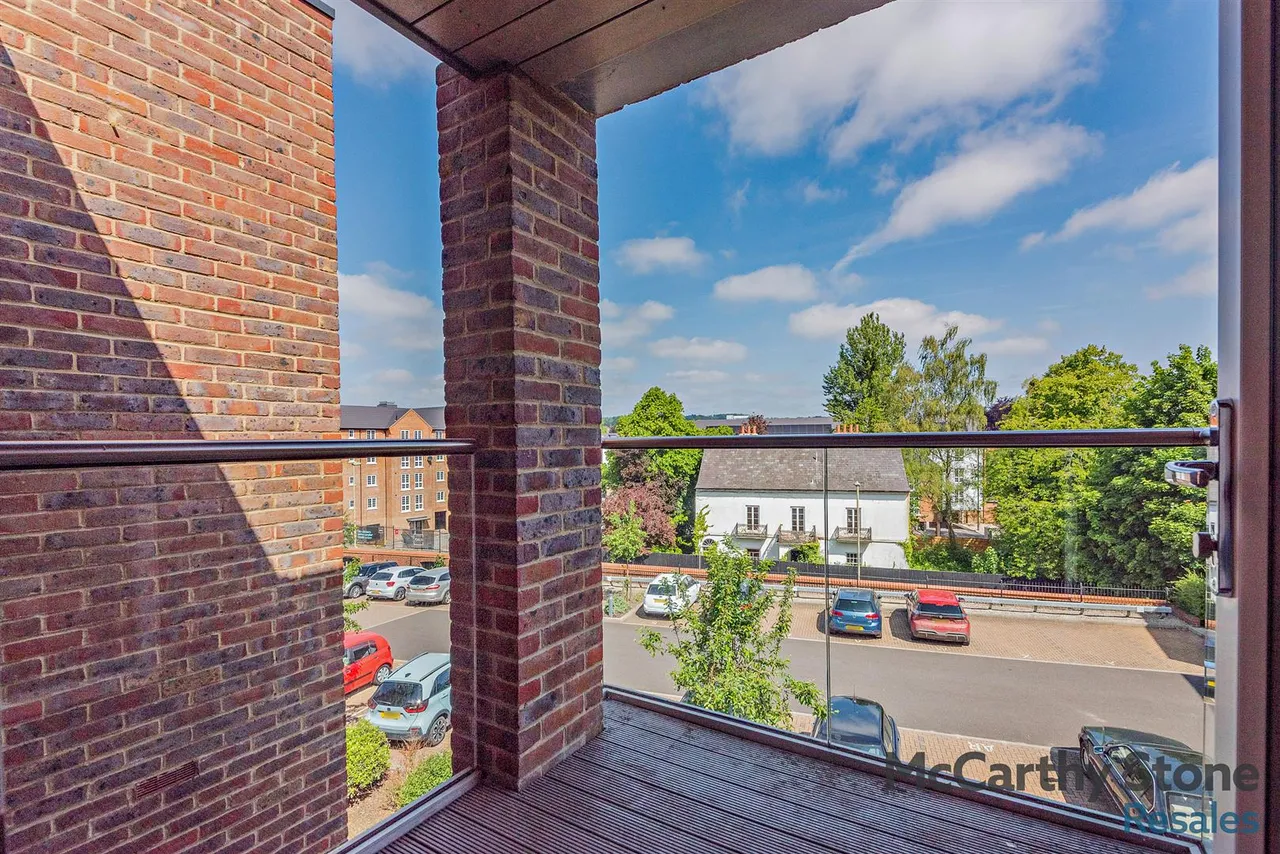 1 bed property for sale, Lower Turk Street, Alton, GU34