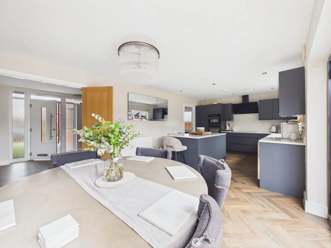 Donvalley Crescent, photo 9
