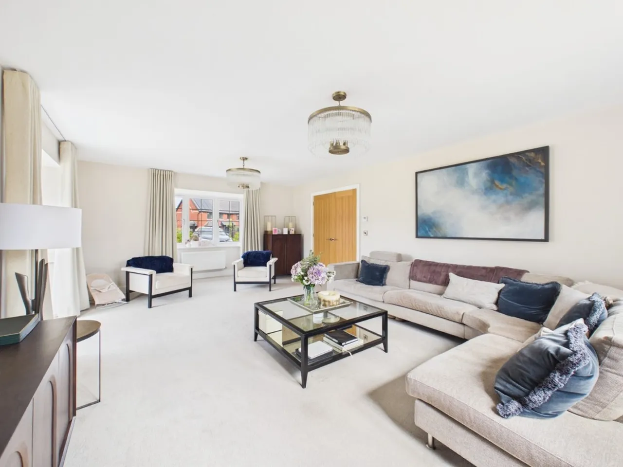Donvalley Crescent, photo 5