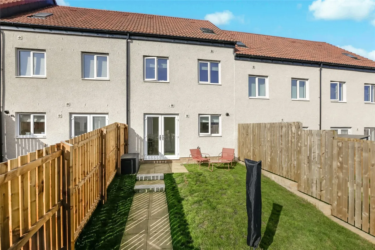 Colquhoun Crescent, Armadale, West Lothian, EH48, photo 20