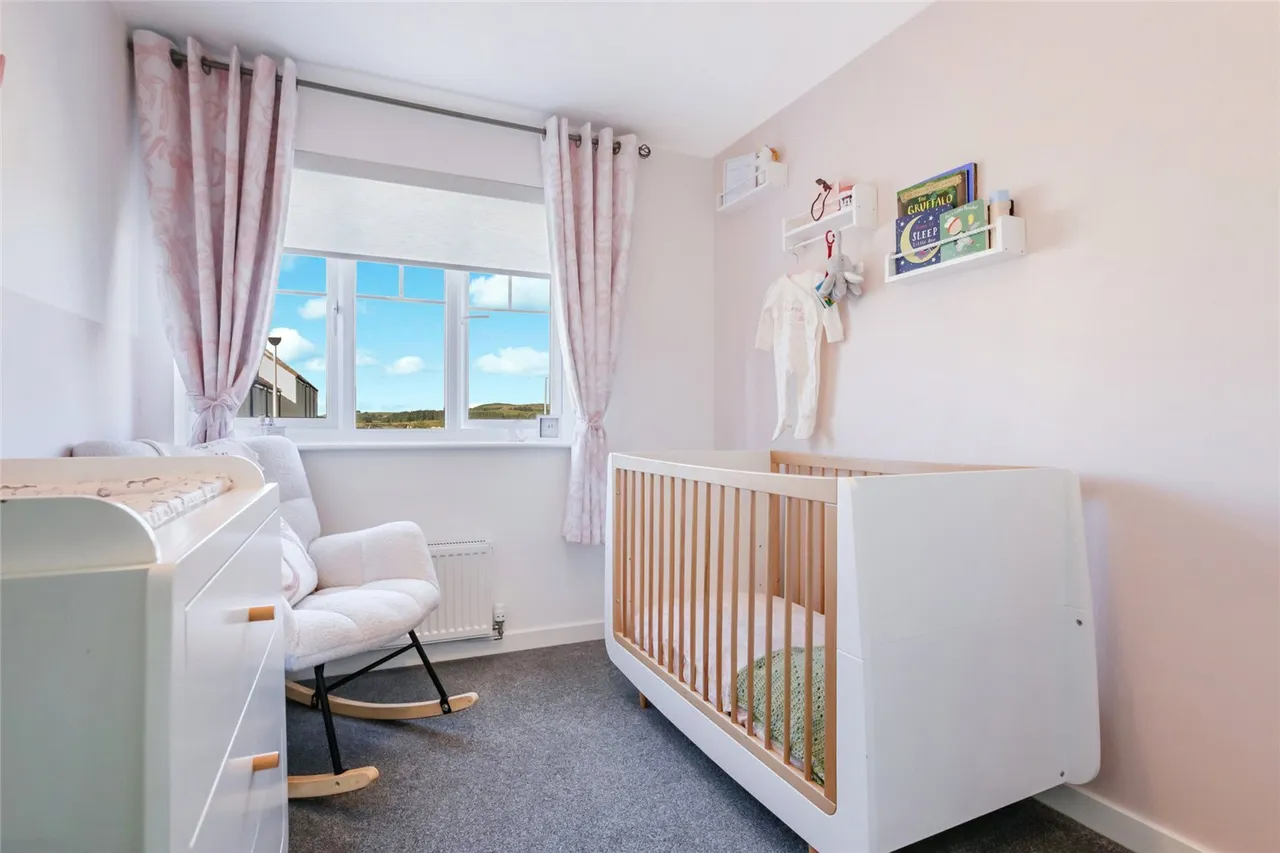 Colquhoun Crescent, Armadale, West Lothian, EH48, photo 14