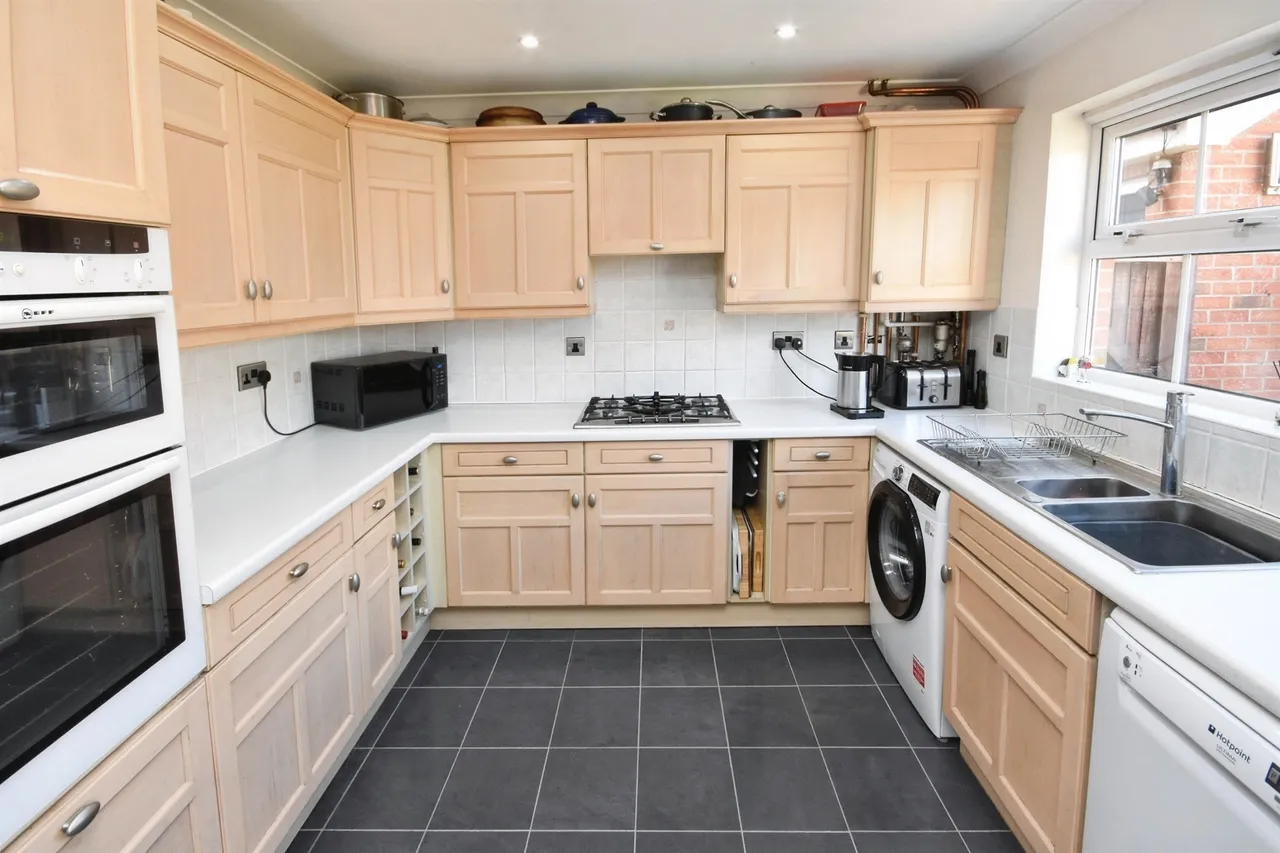 Bridport Way, Braintree, CM7, photo 7