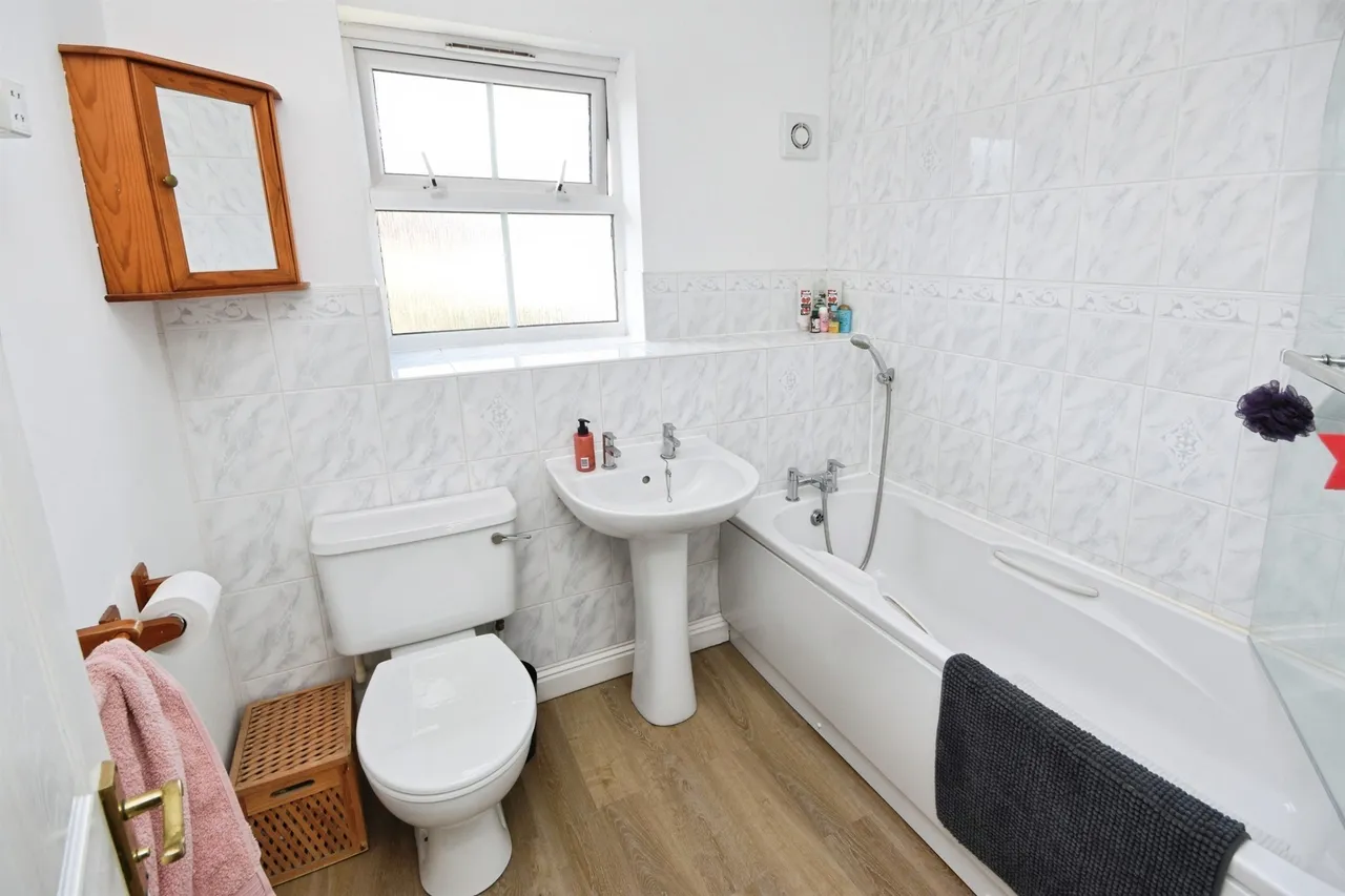 Bridport Way, Braintree, CM7, photo 22