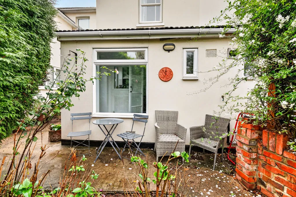 Laburnum Road, Chertsey, KT16, photo 14