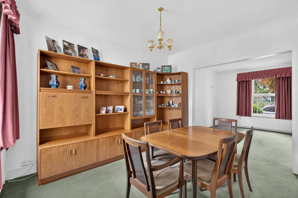 Laburnum Road, Chertsey, KT16, photo 6