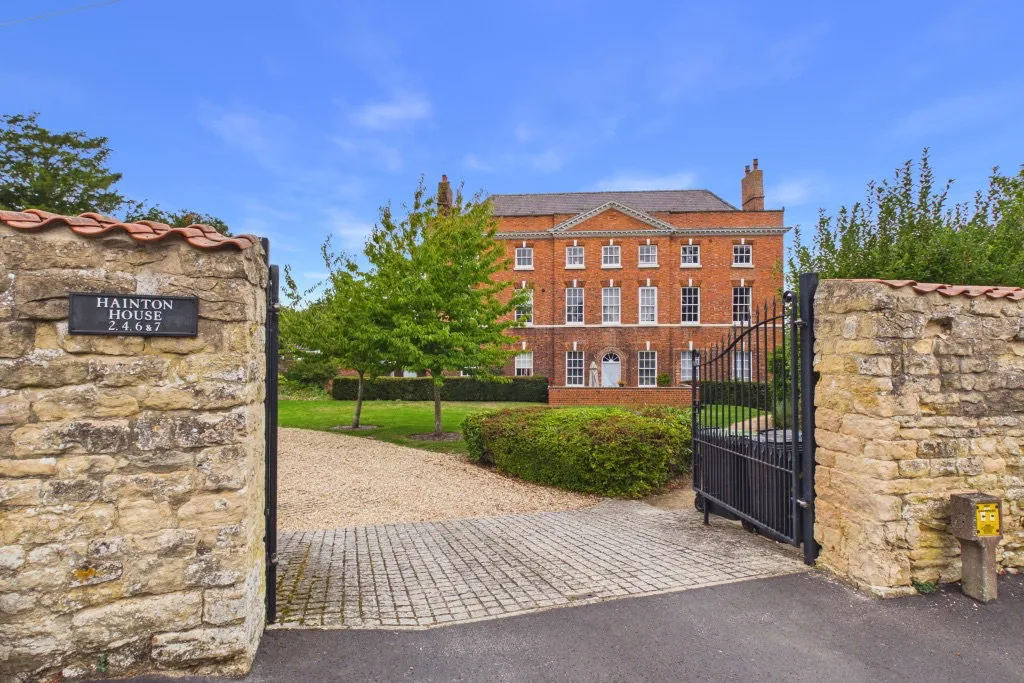 1 bed flat for sale — Flat 3, Hainton House, Church Road, Branston, Lincoln, LN4 1LZ