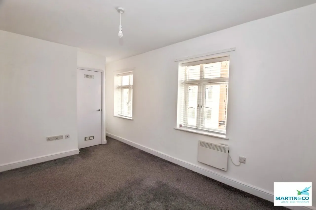 Upper Bond Street, Hinckley, photo 11