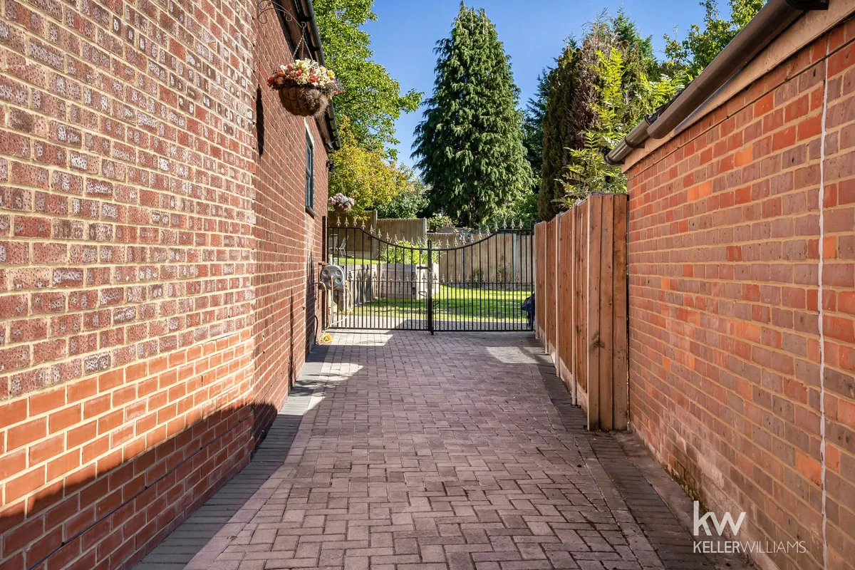 Preston Gardens, Luton, LU2, photo 19