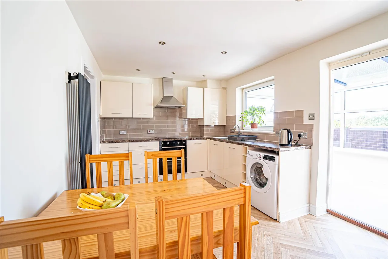 Essenden Road, St. Leonards-On-Sea, photo 18