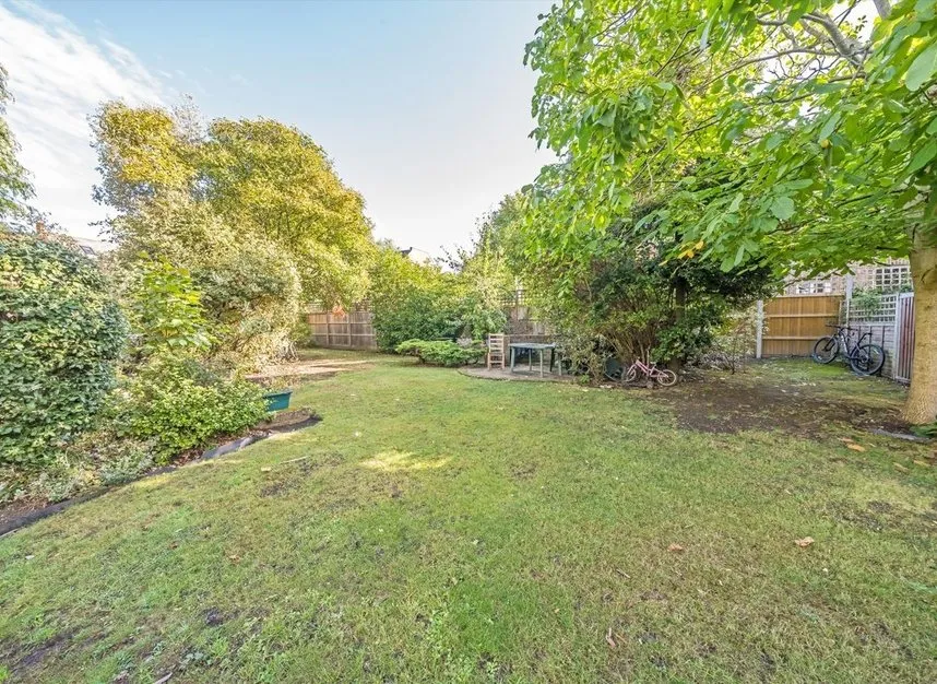 Kingston Hill, Kingston Upon Thames, KT2, photo 5