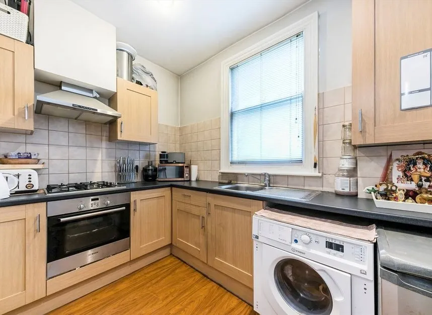 Kingston Hill, Kingston Upon Thames, KT2, photo 3