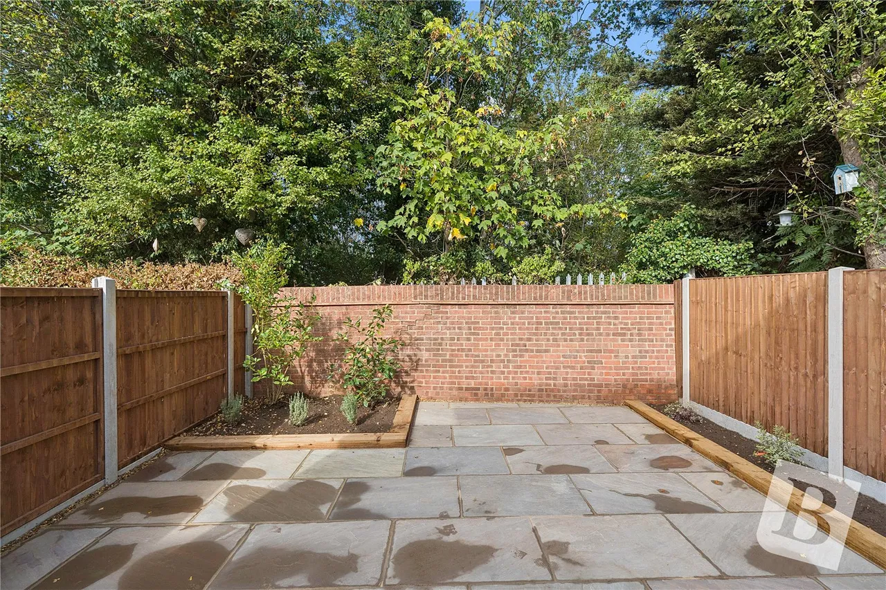 Highview Gardens, Upminster, RM14, photo 12