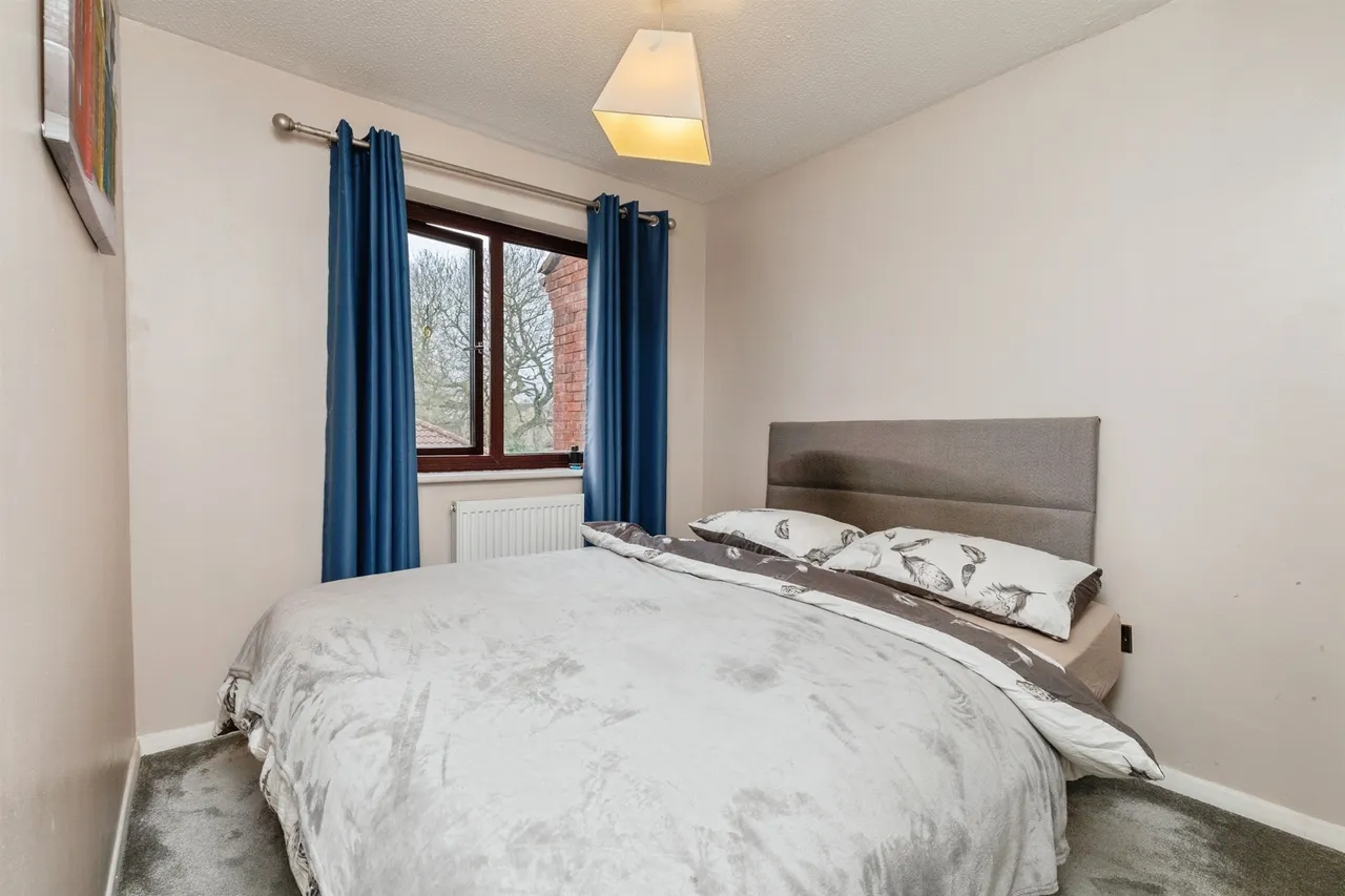 Lavender Close, Thornbury, BS35, photo 13