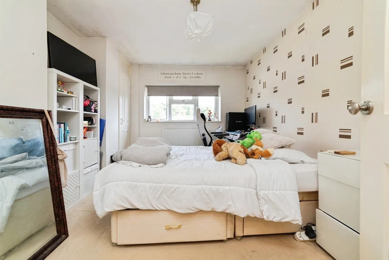 Pankhurst Crescent, Chells, SG2, photo 5