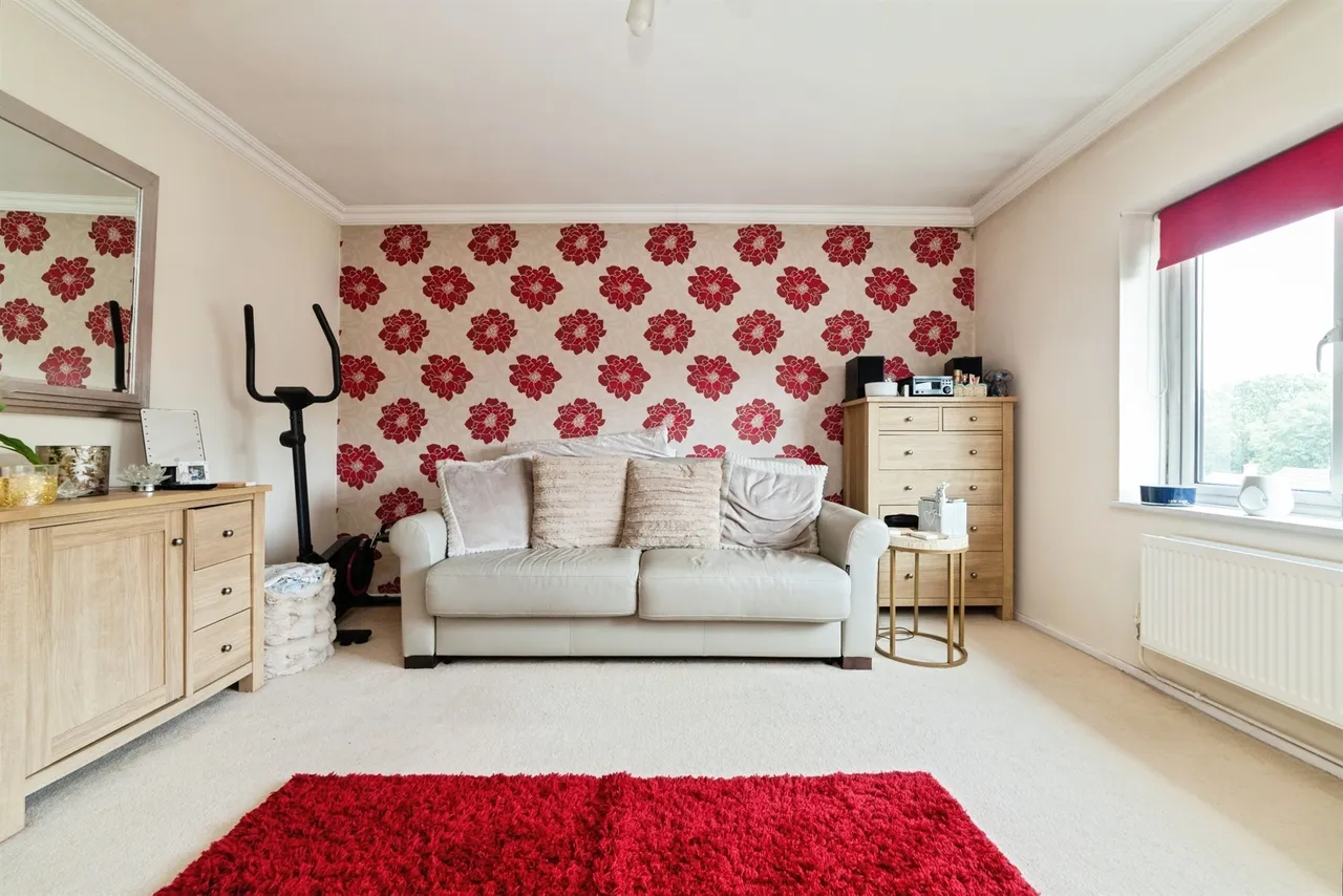 Pankhurst Crescent, Chells, SG2, photo 6