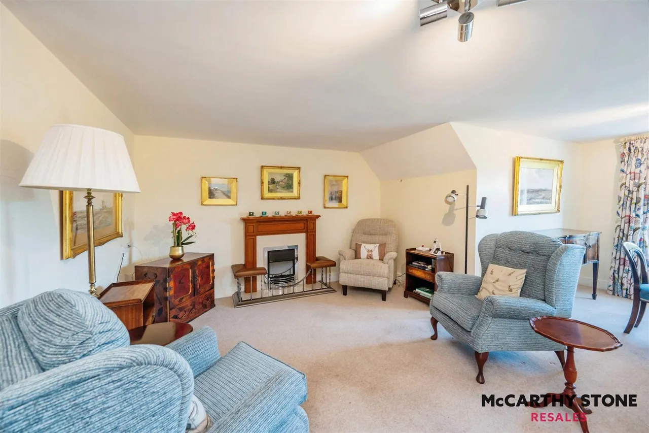 Hanbury Road, Droitwich, WR9, photo 2