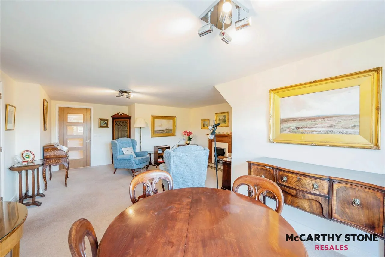 Hanbury Road, Droitwich, WR9, photo 4