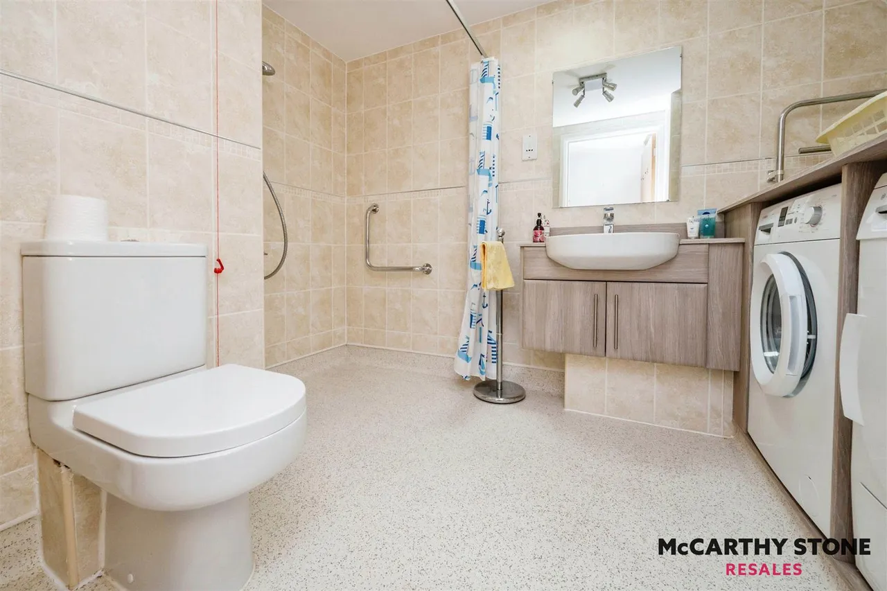 Hanbury Road, Droitwich, WR9, photo 13