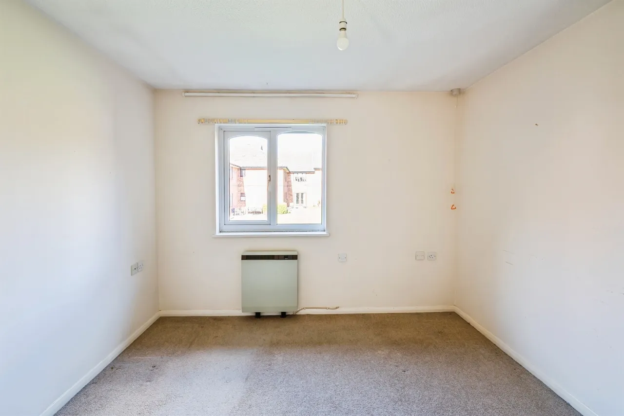 Swanley Close, Eastbourne, photo 6